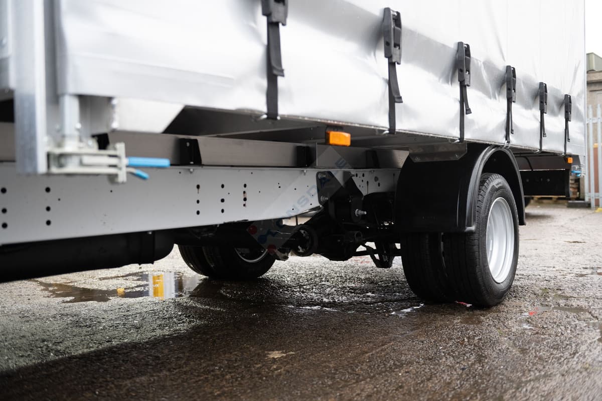 Ford Transit L4 RWD DRW 2.0 Ecoblue 130ps 4500mm lightweight curtain sider, photo 5