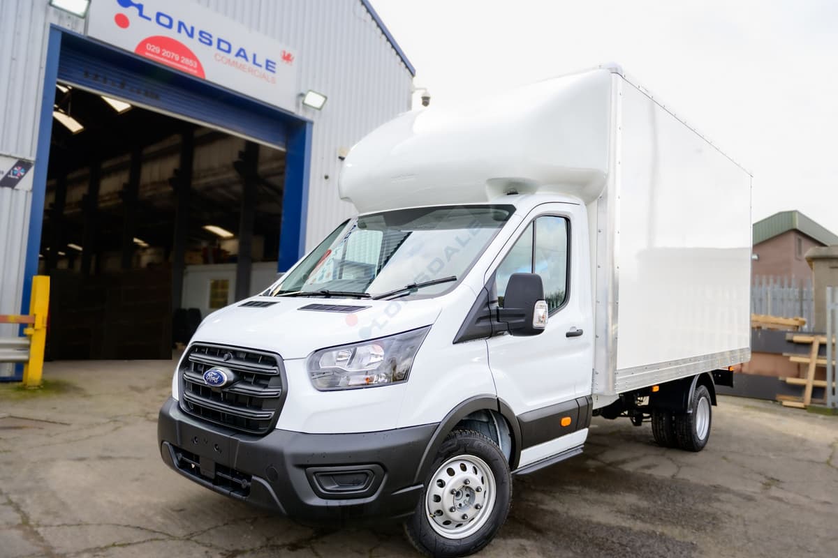 Ford Transit L4 RWD DRW 2.0 Ecoblue 130ps 4500mm lightweight luton body, photo 2