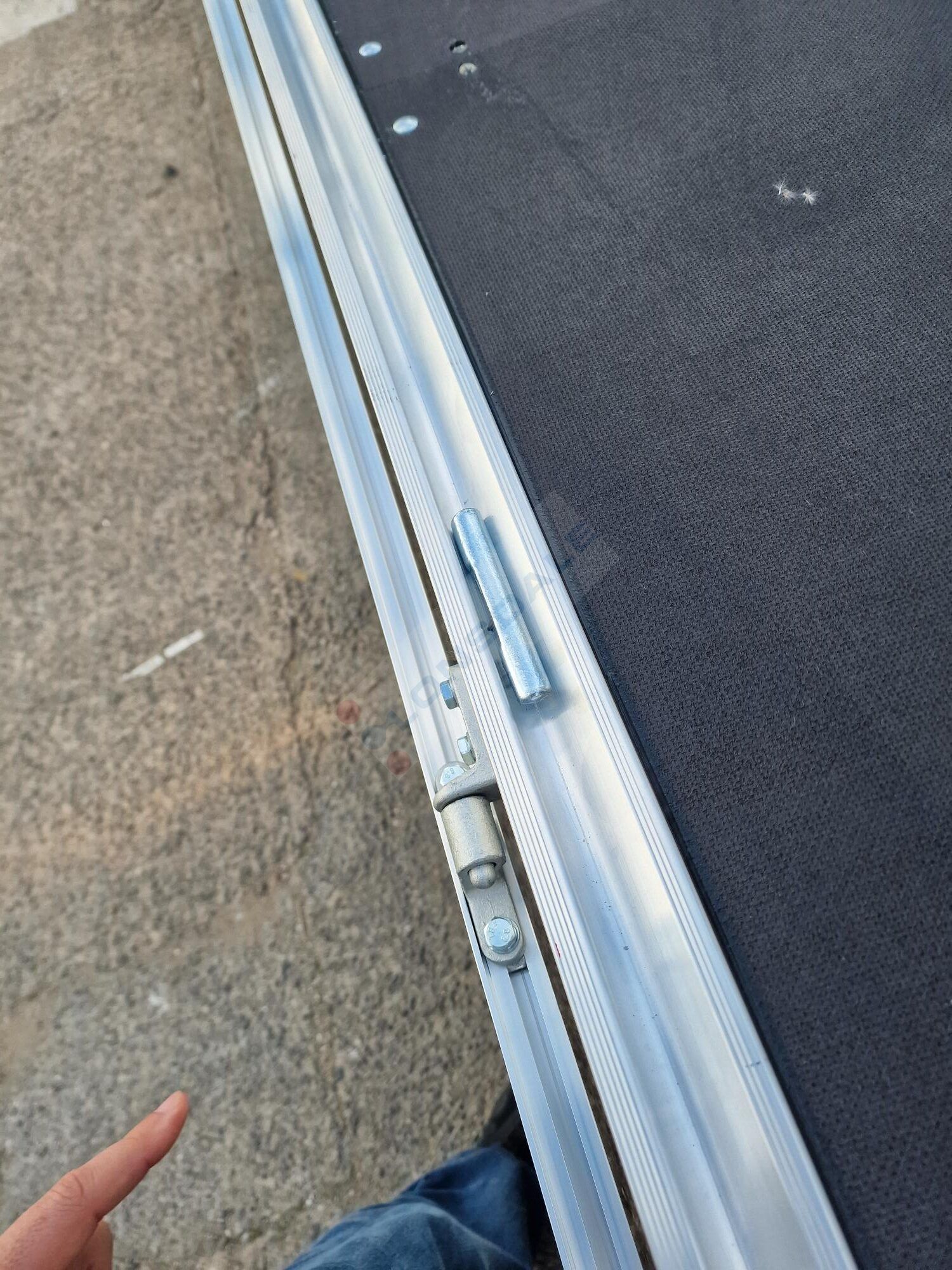 Ford Transit L4 RWD SRW dropside body
