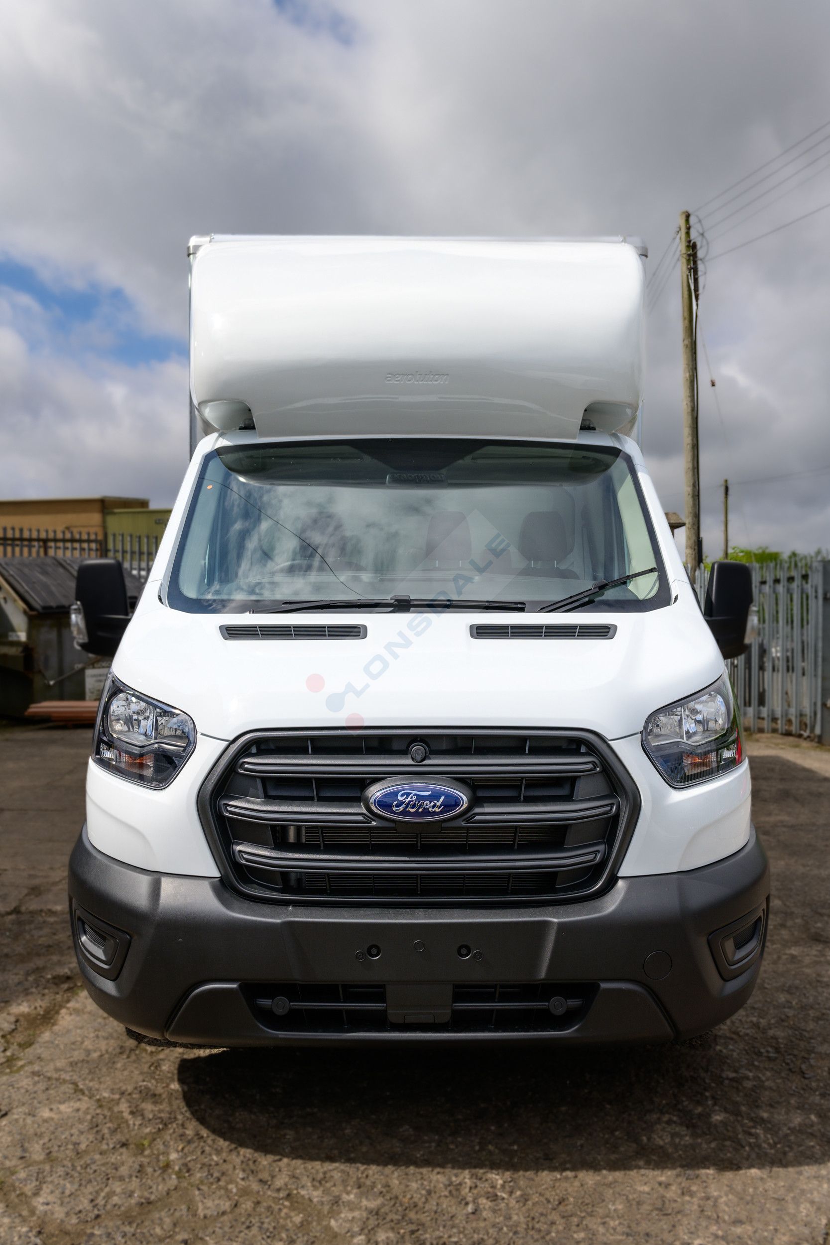 Ford Transit L4 RWD SRW lightweight luton body