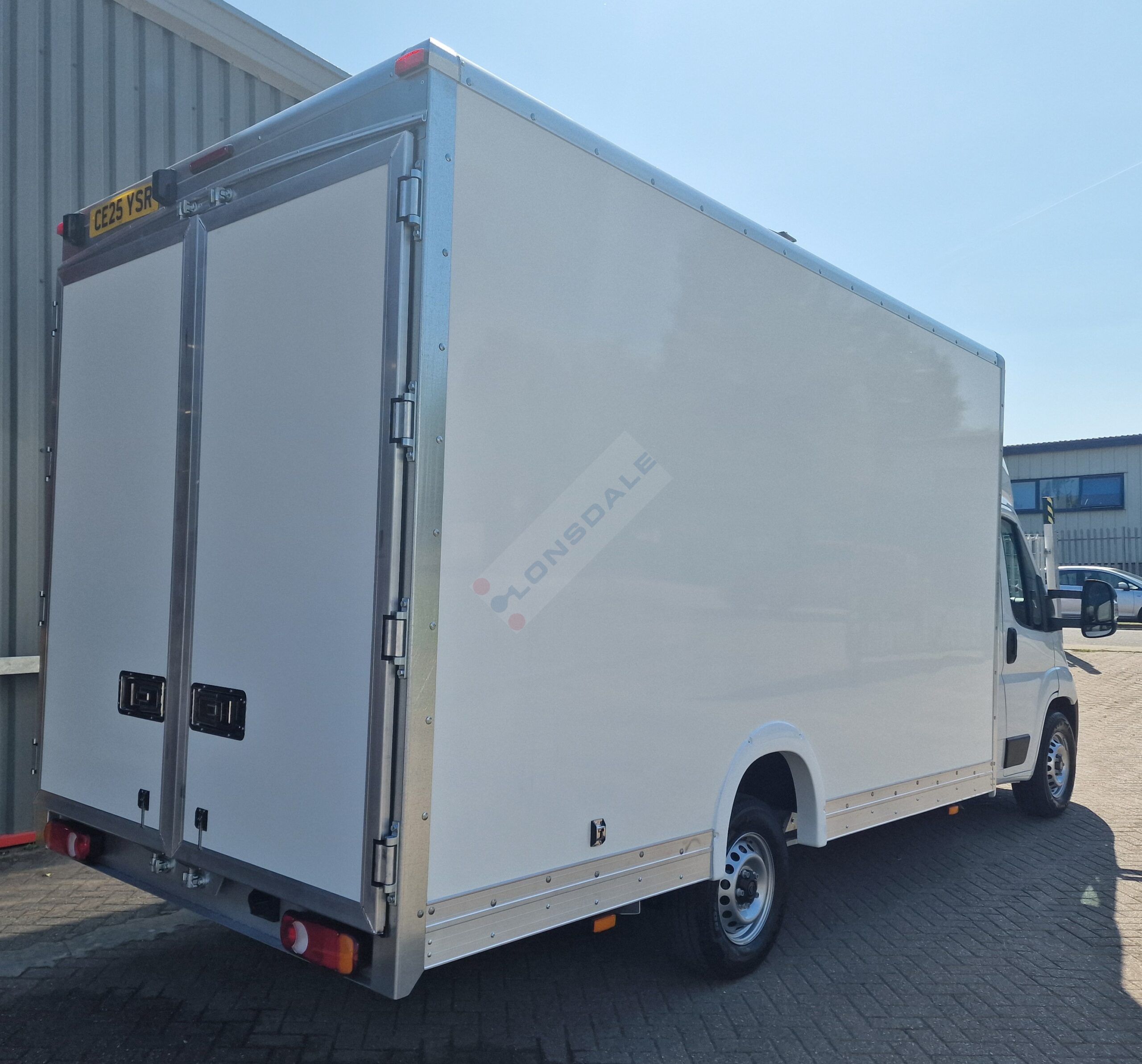 Peugeot Boxer Low Loader Plus 335L3