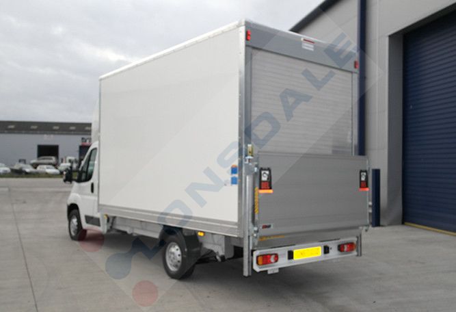 Peugeot Boxer Luton Body van inc Tail lift 13.4ft 335L3 Blue2.2HDi 140ps Euro 6.4