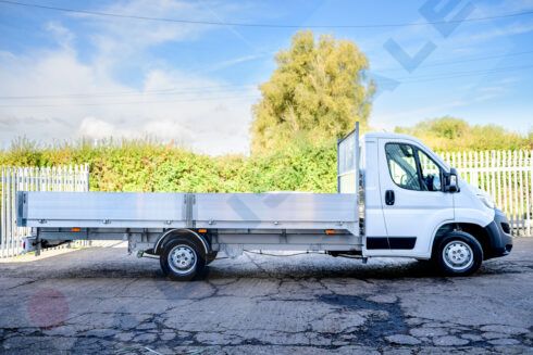 Vauxhall Movano Dropside 14.0ft 335L3 2.2BlueHDi 140ps Euro 6.4 - Image 8