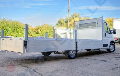 Vauxhall Movano Dropside 14.0ft 335L3 2.2BlueHDi 140ps Euro 6.4 - Image 4