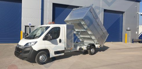Peugeot Boxer Arb Tipper 335L3 2.2BlueHDi 140ps Euro 6.4 - Image 2