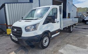 Ford Transit L4 RWD SRW 2.0 Ecoblue 130ps 4500mm dropside body