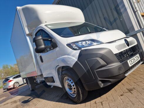 Citroen Relay Luton Body van 13.4ft 35L3 2.2BlueHDi 140 Euro 6.4